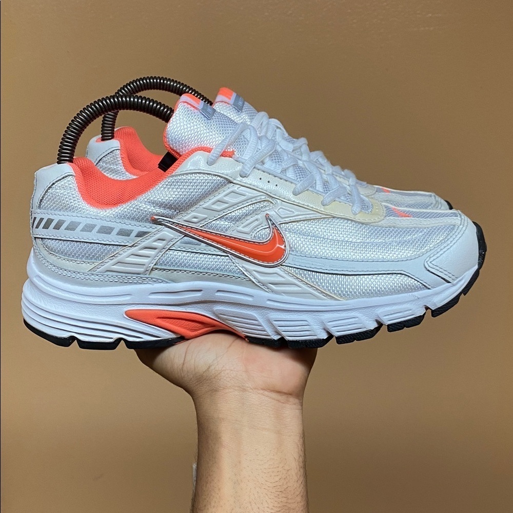 2011 Nike Initiator Women’s Running Sneakers “White Orange” Size 8  394053-180